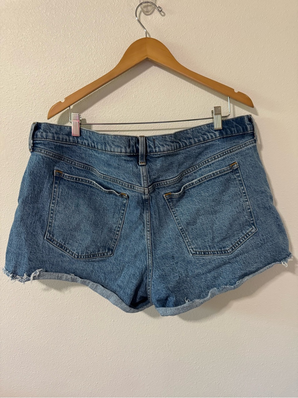 Abercrombie Mid Rise A-Line Short Medium Wash Cutoff Stretch Cotton Denim-34 - Picture 2 of 6